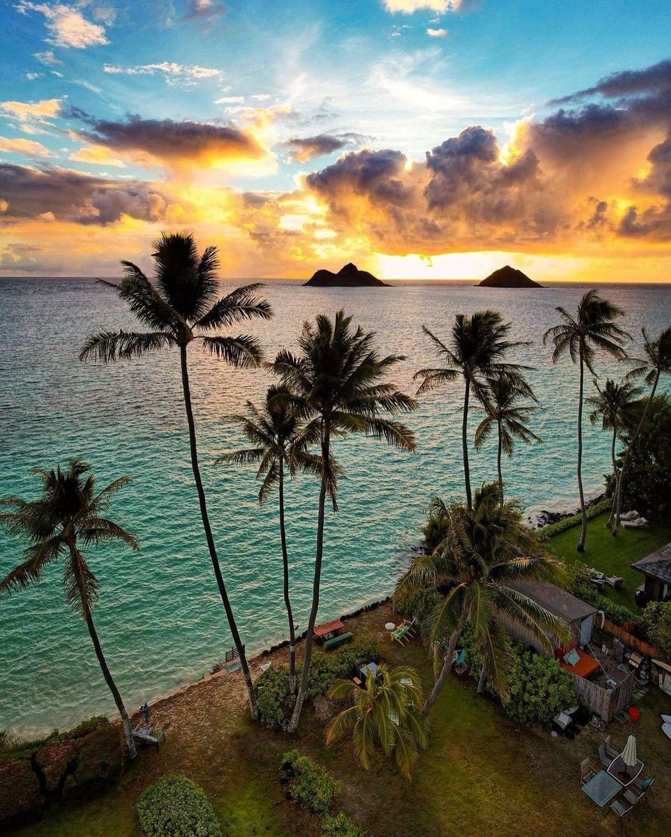 Travel_Earth360's tweet photo. Kailua, Hawaii https://t.co/PoOpJbixDp