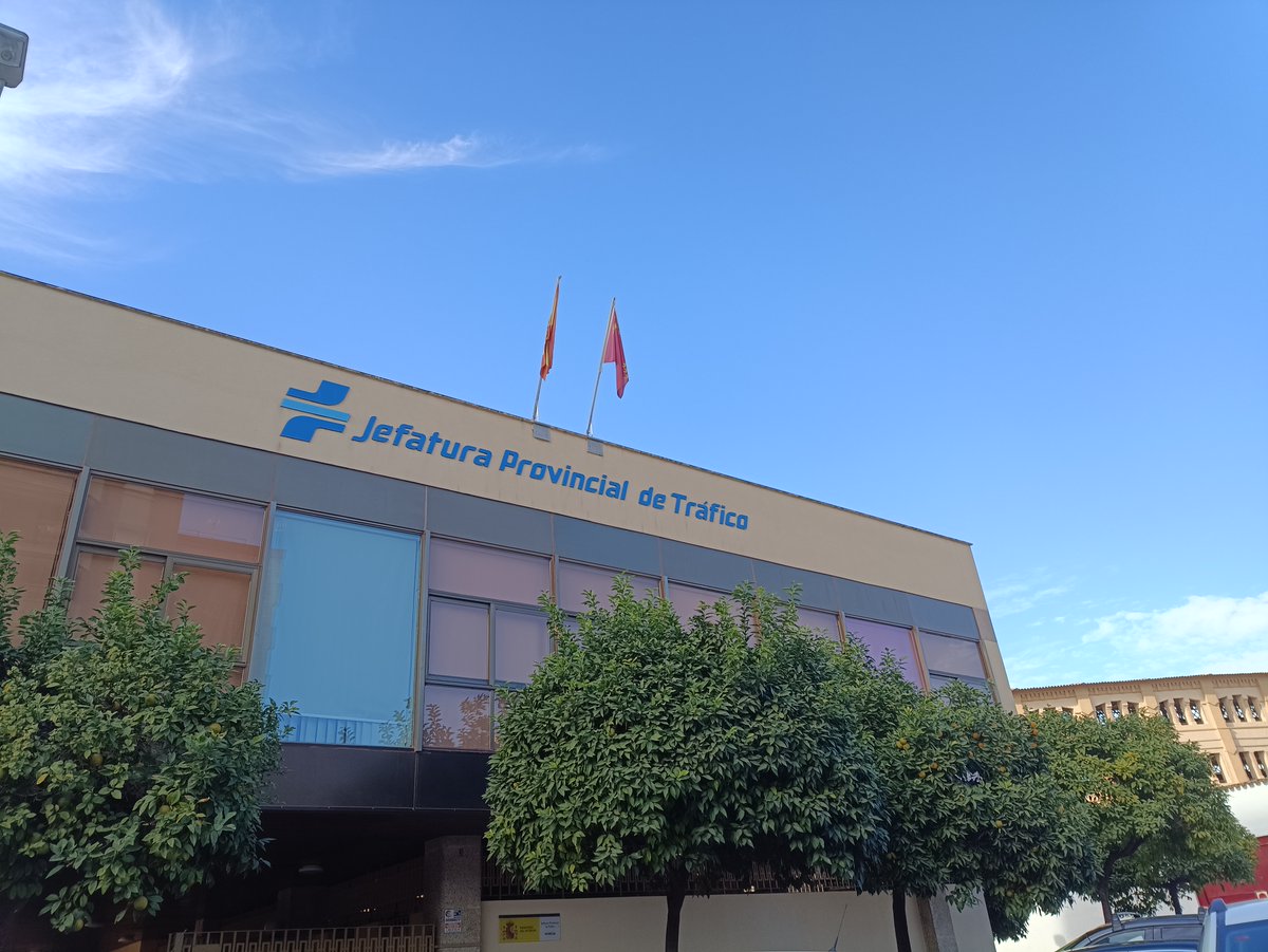DGTes's tweet photo. El #ProgramaSTARS 🚲🚶arranca el curso en la Región de Murcia, con 103 centros inscritos. El punto de partida ha sido un Taller Stars inicial con participación de docentes de Primaria y de la ESO, en el marco de unas Jornadas de Puertas Abiertas impartidas por #JPT #Murcia. 👏👏 https://t.co/elORU39pob