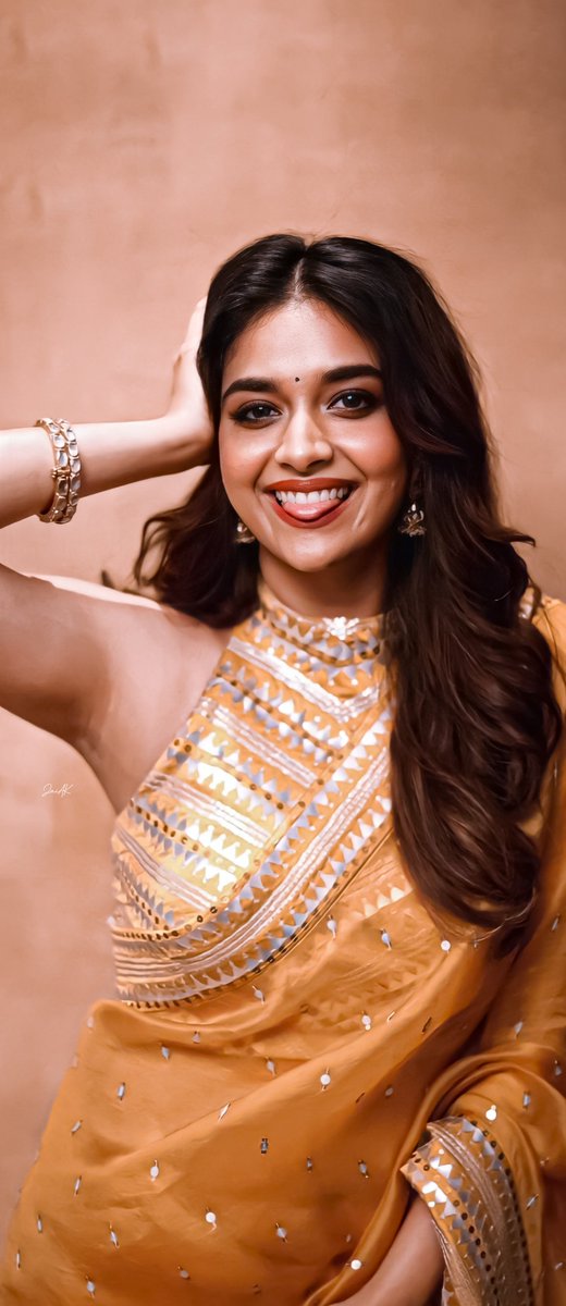 Krish_kille's tweet photo. Keerthy Suresh ❤️ #KeerthySuresh #Keerthy #KeerthyMyGoddess #KeerthySureshhot #Keerthyhot #HappyBirthdayKeerthySuresh #HBDKeerthySuresh https://t.co/pgZMeeUwkI