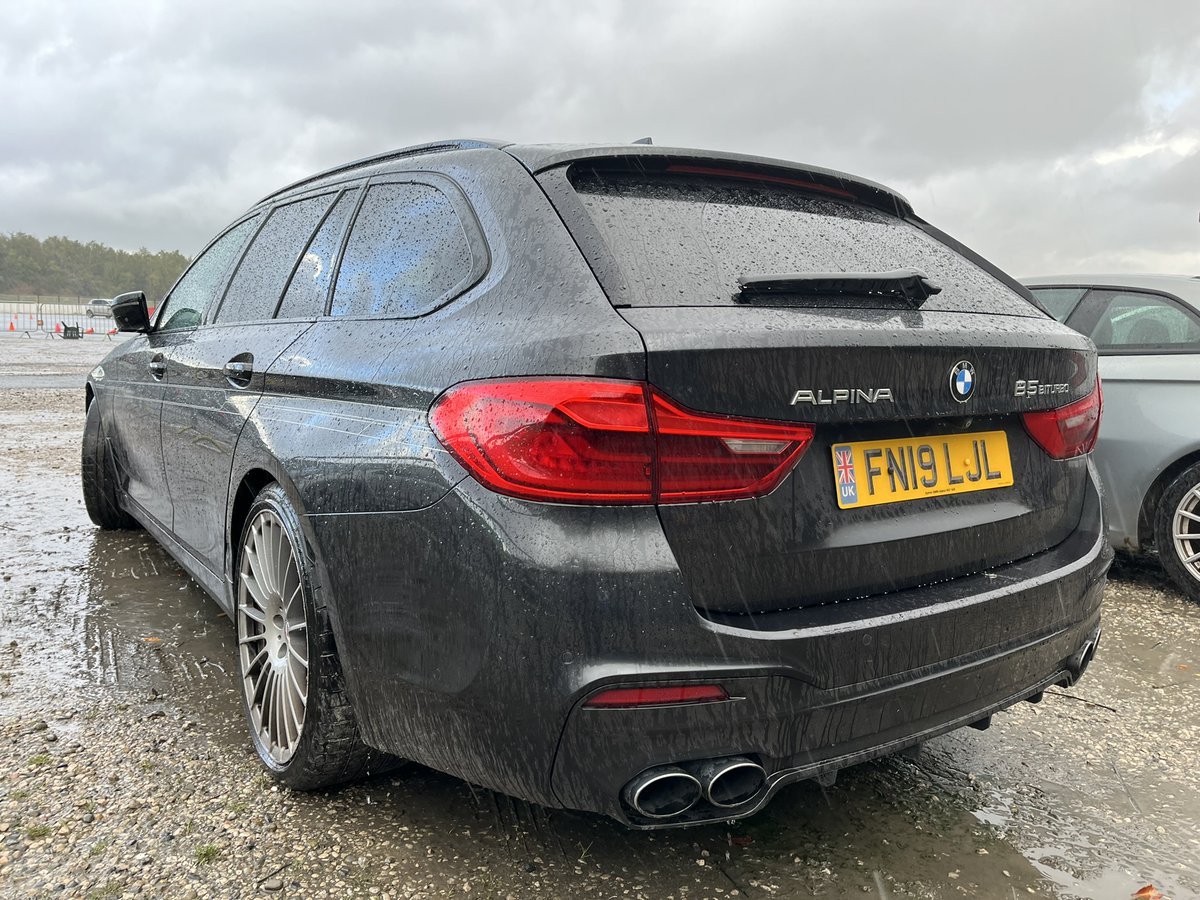 CarPapped tweet media