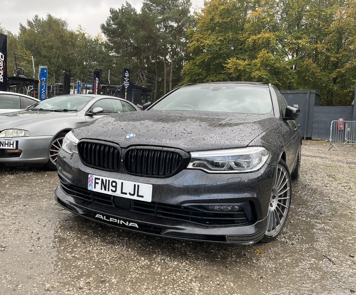 CarPapped tweet media