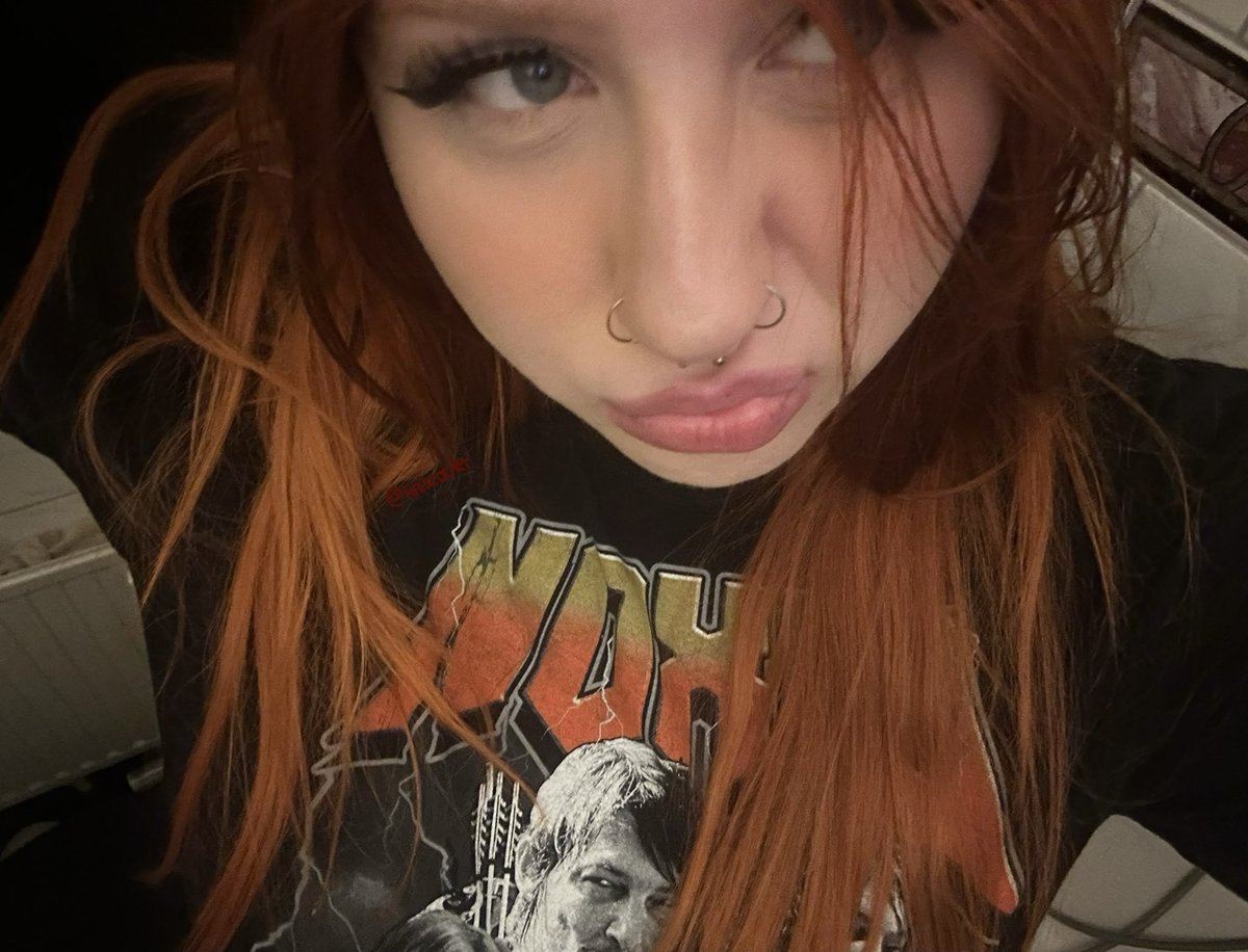 🎀DANKE FÜR 10K🎀

wie angekündigt verlose ich an jeden follower (!) der das retweetet eine audio wo ich miaue (alternativ uwu wenn ich dich kenne)🩷

gilt auch nur für die ersten 24h 🙂‍↕️🩷

dankeschön ihr ratten 😙 (warum auch immer ihr mir folgt)