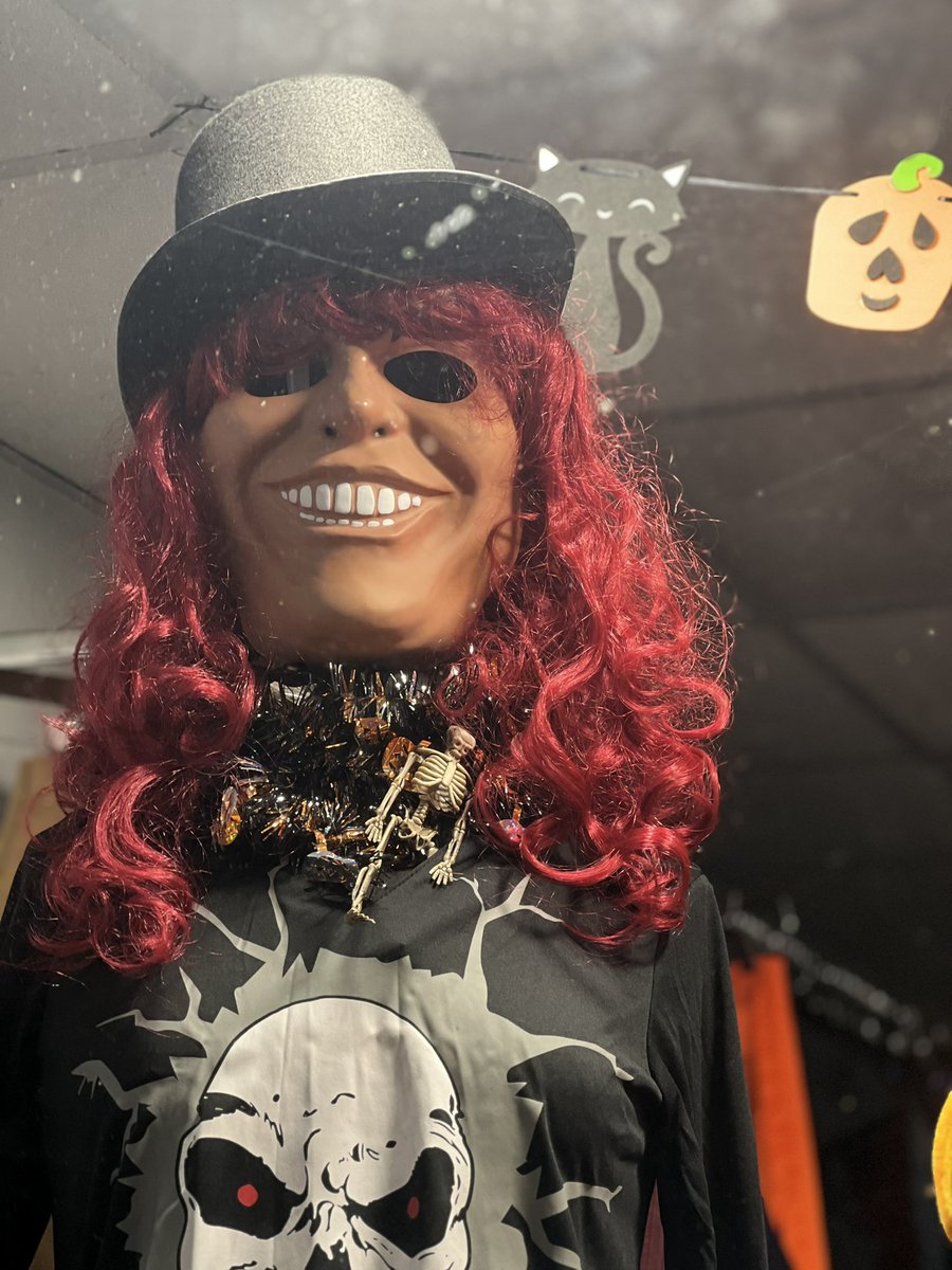 TourGuideTips1's tweet image. 🌍 Your Weekend Adventure Awaits! Why settle for the 9-5 when you can explore new places and share amazing stories as a tour guide? 🚶‍♂️
bit.ly/HowToTourGuide
#WorkOutside #elevenseshour @elevenseshour_