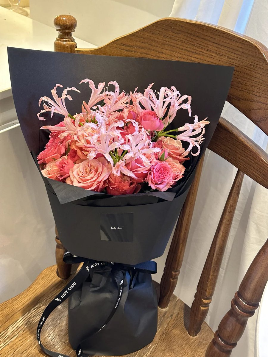 Ferryperdiansah's tweet photo. Capturing the fleeting beauty of a blooming moment. 🌷 https://t.co/xGLUIu9Hmg