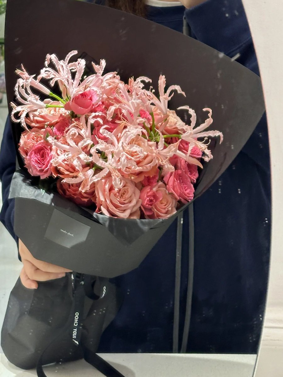 Ferryperdiansah's tweet photo. Capturing the fleeting beauty of a blooming moment. 🌷 https://t.co/xGLUIu9Hmg