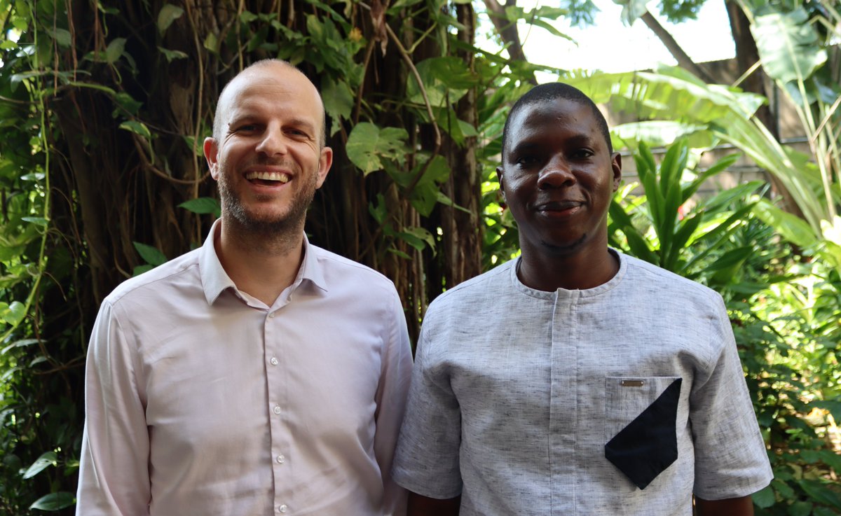 L’ambassade de France s’engage pour la santé mentale aux côtés de la Guinée !

Le Dr Diallo s’est rendu en France pour visiter les installations des hôpitaux partenaires et pour poursuivre le travail d’accompagnement des malades. 
 
Article complet 👉 gn.ambafrance.org/La-sante-menta…