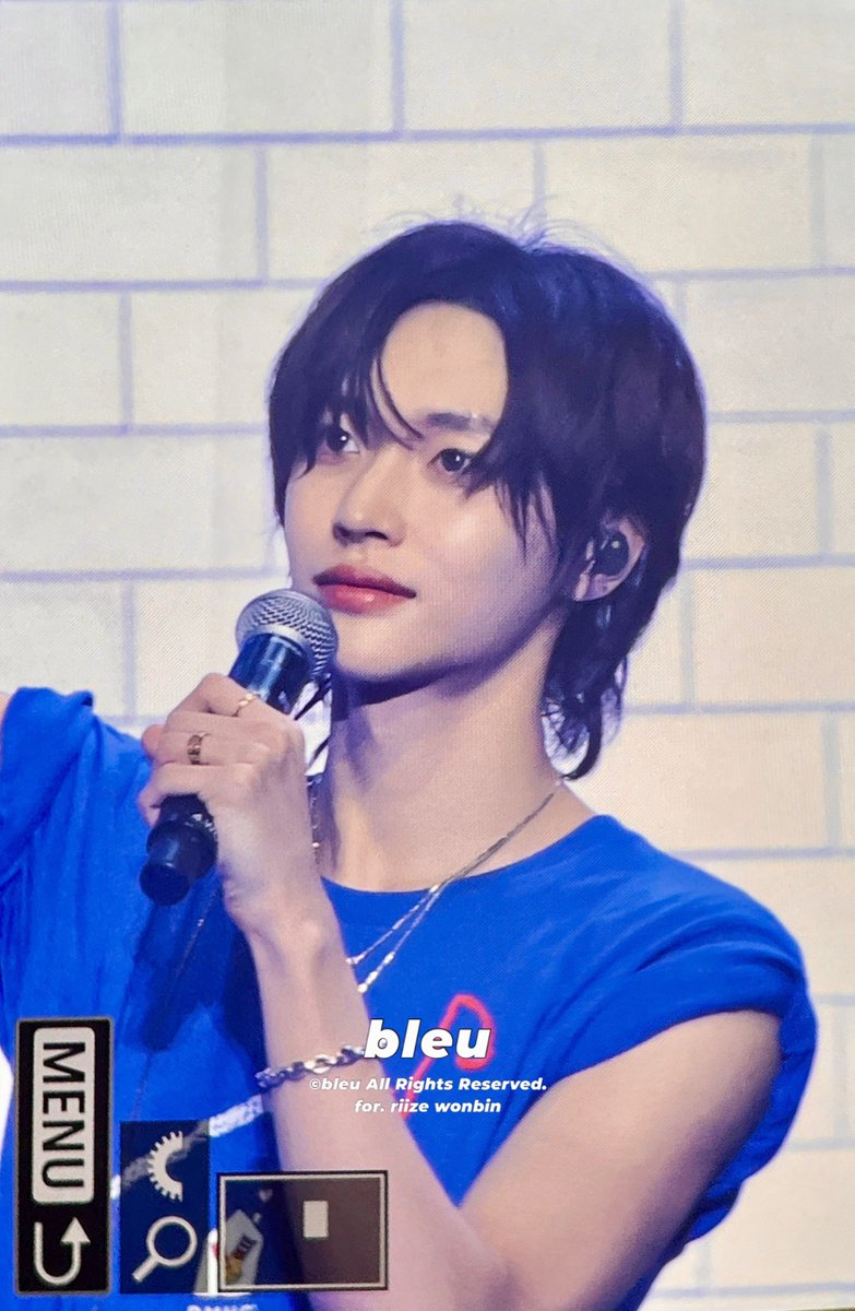 bleu0302_'s tweet photo. 241017 THE BLUE HAPPY FESTIVAL 
#원빈 #WONBIN #라이즈 #RIIZE https://t.co/6XqXhKimiS
