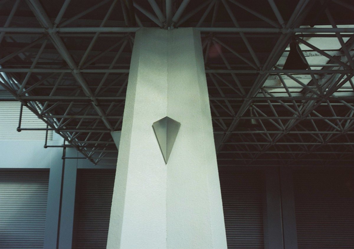 xtd1g9ma2yo4's tweet image. MARIX 100D
#film #カメスズ #MARIX #polar #solaron
#７枚玉 #shinjuku #tokyo #japan