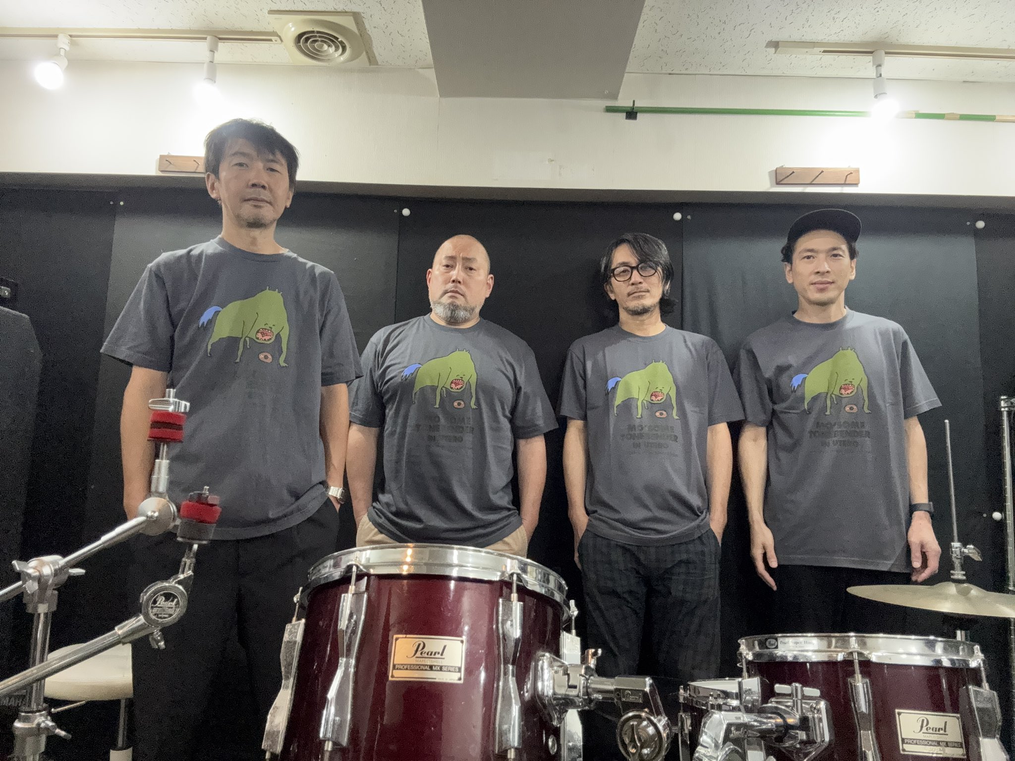 トラペジウム 直筆サイン入り台本 STAFF Tシャツ トラペジウム 直筆サイン入り台本 STAFF Tシャツ - メルカリ