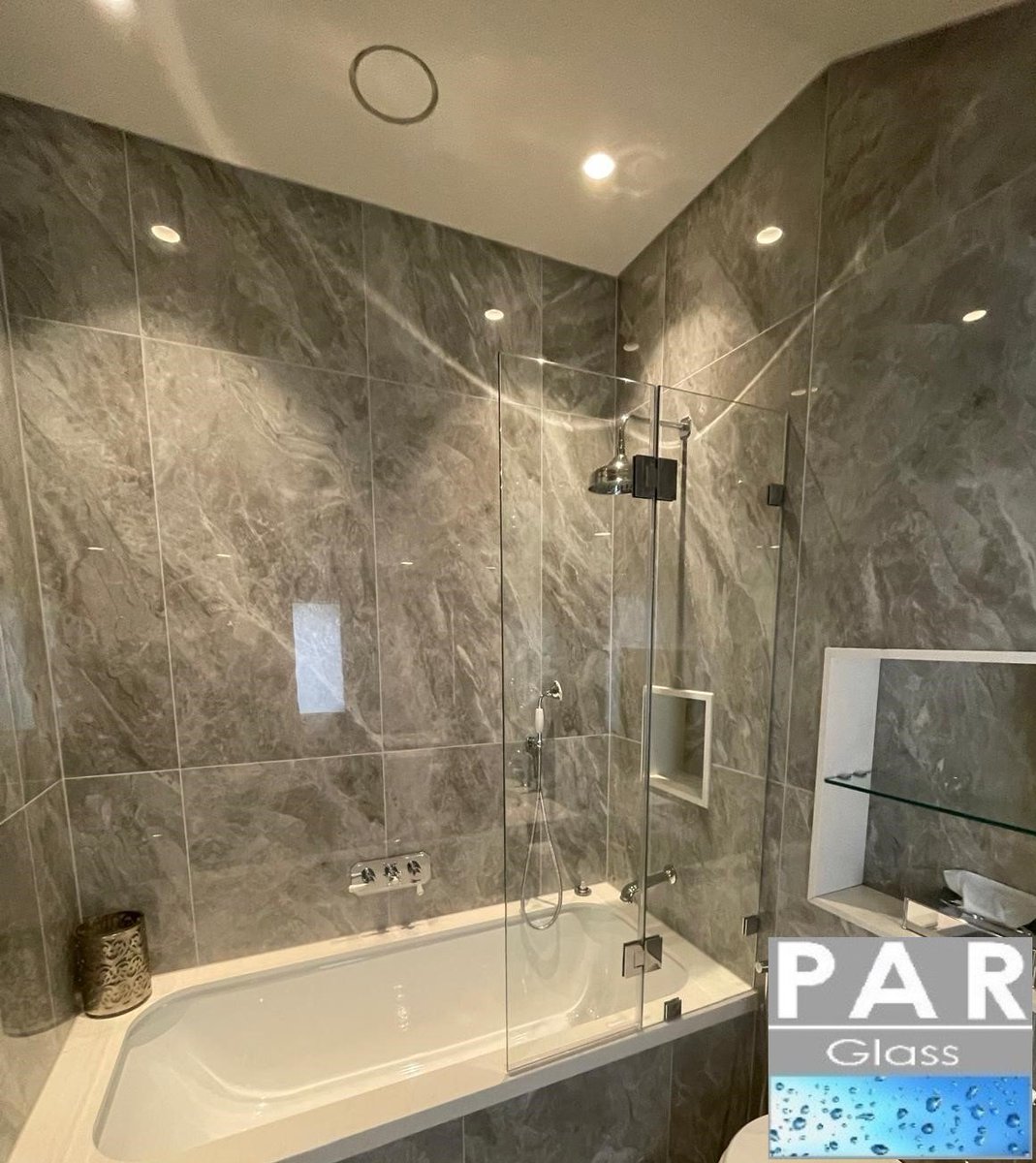 PARGlassLondon's tweet photo. Tired of old shower curtains? Ditch the outdated and embrace the luxurious. Transform your bathroom into the modern oasis you deserve and invest in a modern glass screen. 

✅ Modern design ✅ No visual clutter ✅ Elegant, durable, and stylish

Transform your bathroom today! ✨ https://t.co/tGehT1nlaM