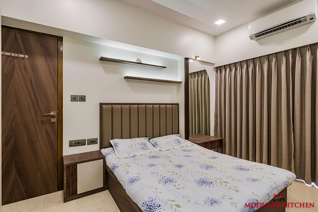 KKModularKitchn's tweet image. Make your bedroom amazing with KK Modular Kitchen’s cool interior designs. Get comfy bedding and lovely decorations that match your style.

Relax in your dream bedroom without any mess.

#BedroomDesign  #DreamBedroom #KKModularKitchen #DreamHome #ModernLiving #KKDesigns