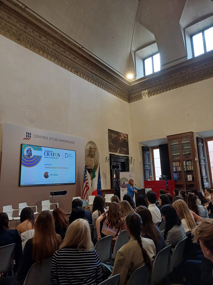 Cominciamo con il primo Question Time della XV edizione del Festival della Diplomazia con <a href="/MViolides/">Mira Daher</a>, Ambasciatrice del Libano in Italia.
#Diplomacy24 <a href="/centrostudiusa/">CentroStudiAmericani</a>
