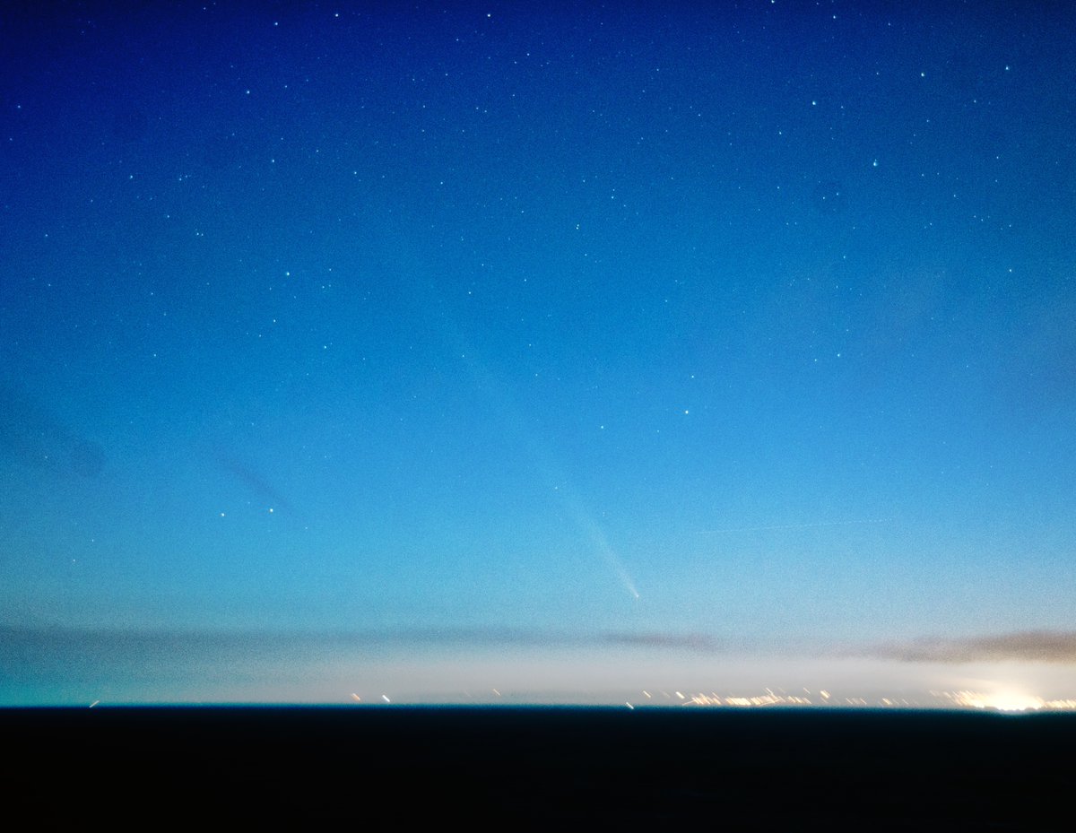 KmunityOfEquals's tweet photo. #komeet C/2023 A3 (Tsuchinshan–ATLAS) #comet #CometC2023A3 #comettsuchinshanatlas #Cornwall_UK ... 16th Oct 2024 https://t.co/t0CJm8MwHd