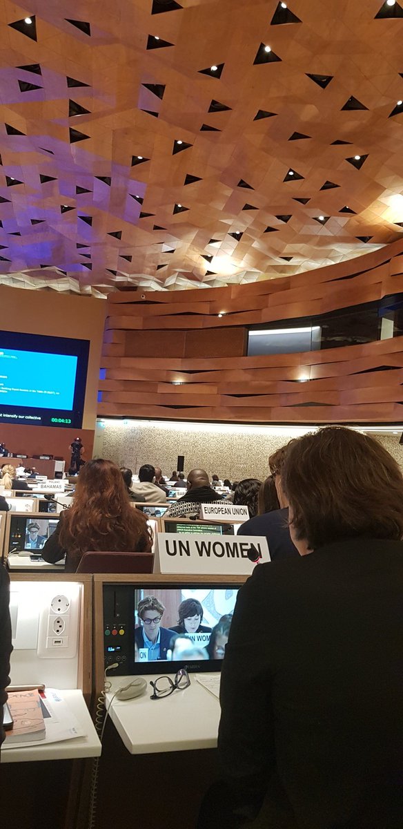 PariniAnna's tweet photo. At the #UNHCR 75th Executive Committee confirming #UNWomen committment to #genderequality in displacement and fullfillment of its pledges from #2ndGlobalRegugeeForum and support UNHCR mandate. https://t.co/uUVfKxtcHU