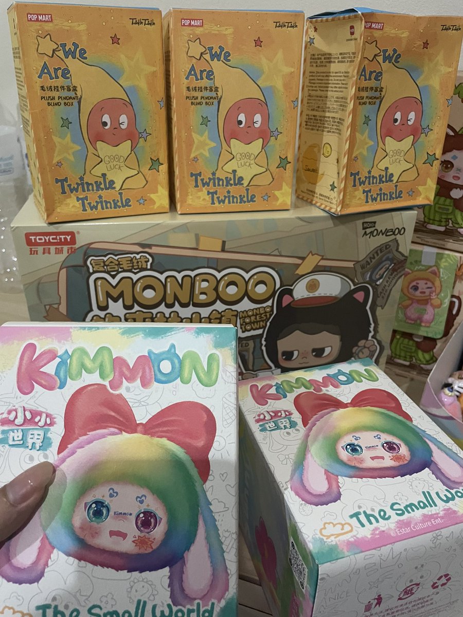 IT_salee's tweet photo. ใครสนใจตัวไหนเดมมาได้เลย!
: พร้อมส่ง + ของเเท้ 100%
: kim10(399) twink(560) monboo(489)
#arttoy #ตลาดนัดarttoy #ตลาดนัดกล่องสุ่ม #babythree #babythreev3 #labubu #emma #กล่องสุ่ม #อาร์ตทอย #POPMART #popmarthailand #kimmon #ส่งต่อ #kimmonv10 #twinkle #monboo https://t.co/nAzUcAGtZx