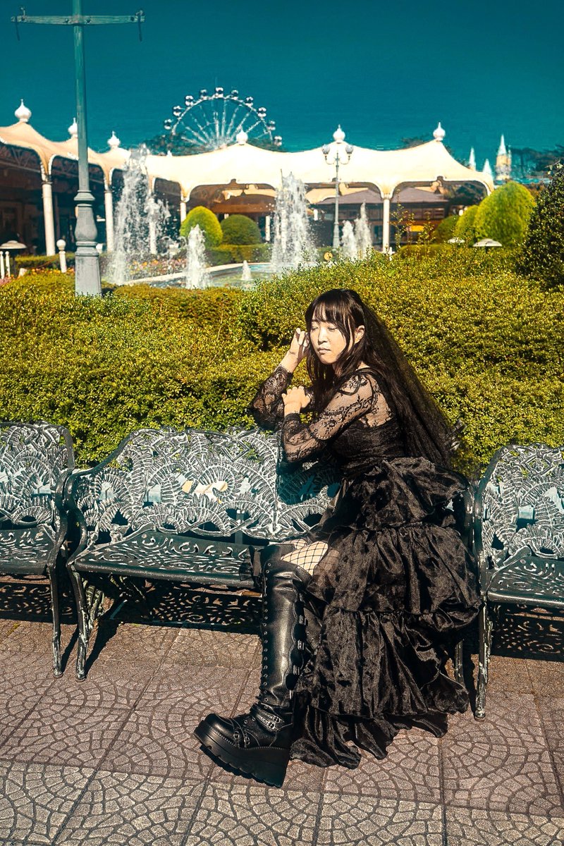 yagi5da's tweet photo. 『遊園地②』
　異世界の住人
@annchan_666 
#shootingsendai
＃ポートレート https://t.co/qqWonHGHIV