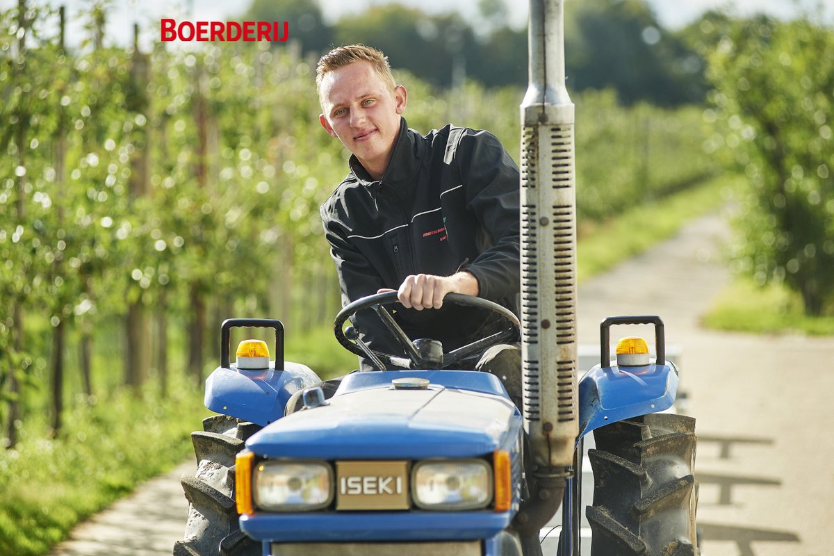 Opvolger Bjorn vindt dat peren goed passen in het teeltplan. De extra arbeid sluit mooi aan bij de andere werkzaamheden. Zorgen heeft hij wel over de wet- en regelgeving. boerderij.nl/opvolger-bjorn…… #boerderij #fruitteler #opvolger