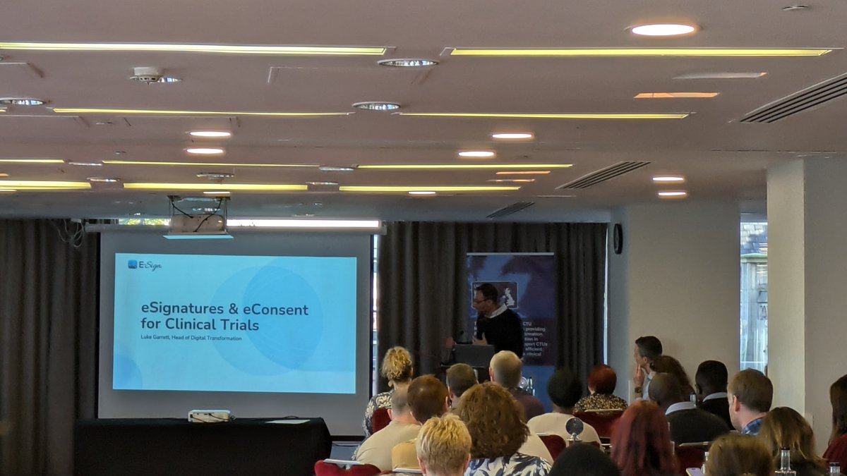 UKCTUNetwork's tweet photo. Really interesting session lead by our exhibitors (Zeesta @kazemr, @Box, @eSignHQ&amp; @OpenClinica.

Great to hear more about what they are doing – and to help them understand more about the non-commercial clinical trials space.

#UKCTUNetwork #DISOG2024 https://t.co/jQyyq8hoXS