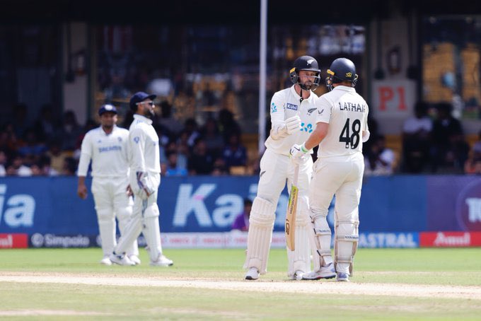 crckstats's tweet photo. Tom Latham has surpassed Martin Crowe (10,148) to rank as the 7th highest run scorer for New Zealand and 91st highest run scorer in international cricket!

@Tomlatham2 : 10,149 runs (516 T20i; 4,099 ODI; 5,534 Test)

@ICC @BLACKCAPS 

#ICC #INDvsNZ #Legend #7th #kiwis
#cricket https://t.co/zpZ0Bh1xCJ