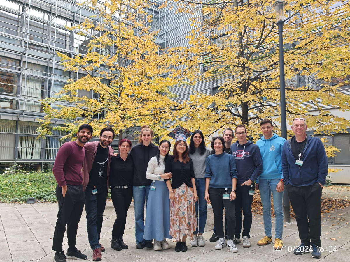 PhD defense done, with all my lovely lab members in the pretty autumn MPIMP

<a href="/MPIMP_Potsdam/">MPIMP Potsdam Golm 🌱🧪</a> <a href="/plamorf/">PLAMORF</a>