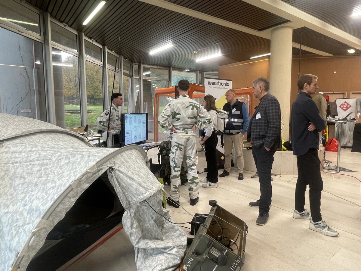 Gouv_mili_Lyon's tweet photo. [DIRECT] La @27bim présente ses nouvelles #innovations sur le système d'énergie et les nouvelles technologies utilisées en montagne.

#ForumIDEE https://t.co/qj6ZMjtrL3