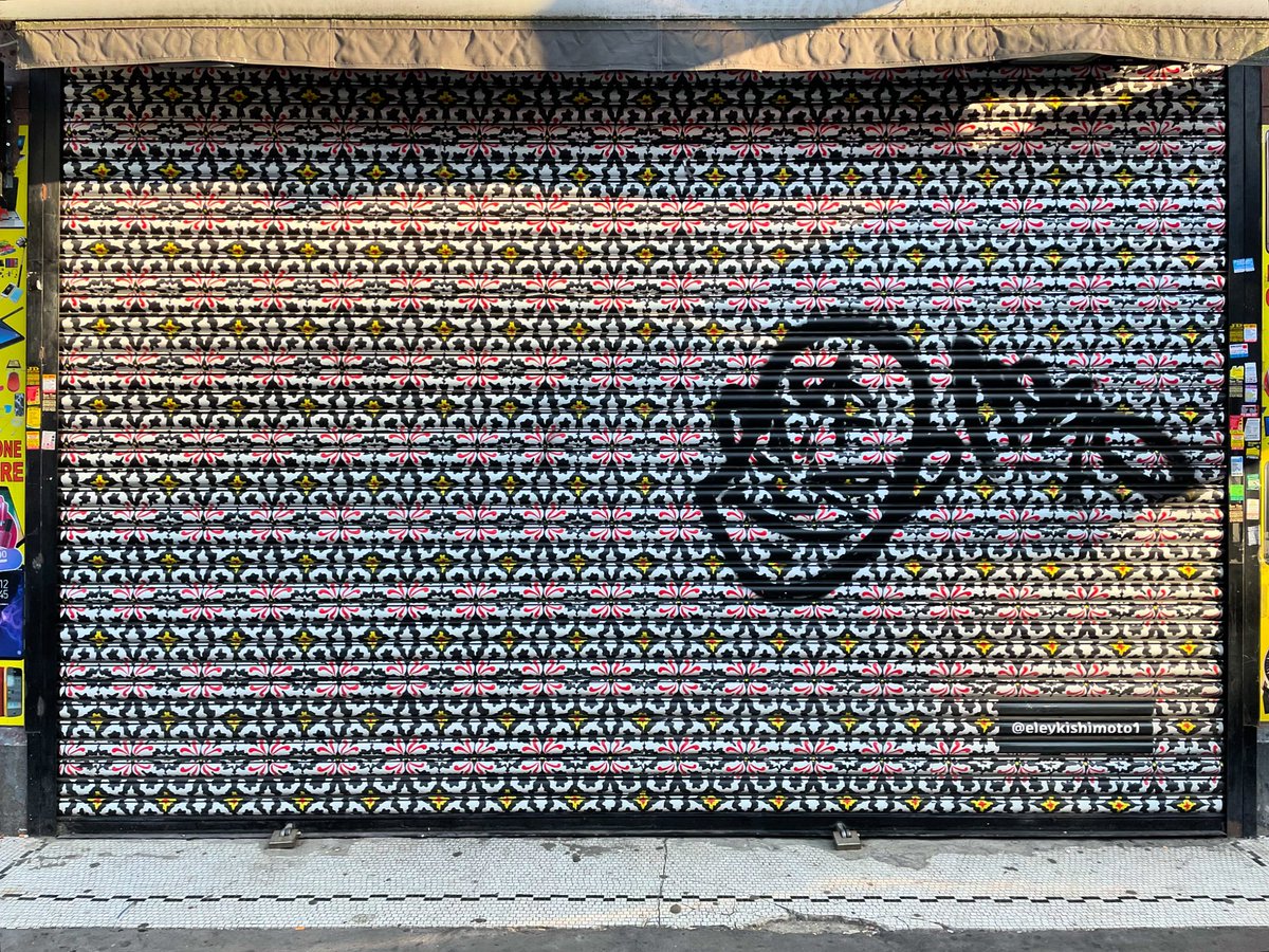 adrianpgibson's tweet photo. I love this shutter covered in a print by local design duo Eley Kishimoto and has been tagged by this cheeky chappie who is all over Brixton. On Electric Avenue, Brixton Village.
#eleykishimoto #print #graffiti #streetart #tag #electricavenue #brixtonmarket #brixton #lambeth https://t.co/yQwpaSgR2d