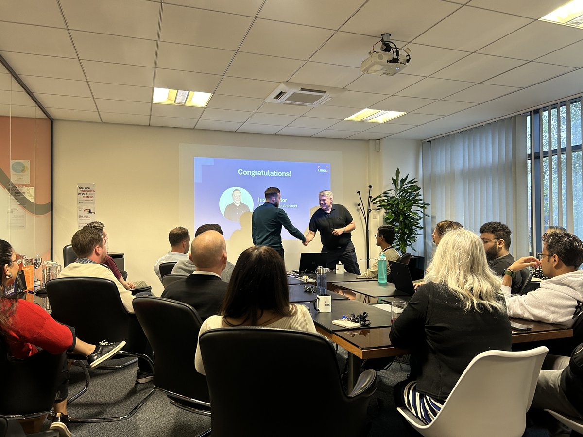 LimaNetworks's tweet photo. ✨ At LIMA, we believe in coming together to share both our wins and our challenges. Every quarter, we gather as a whole team to reflect on key updates across the business. 

Congrats to Q3's Employee of the Quarter, Justin, for his outstanding contributions and collaboration! https://t.co/5jzWNvISKO