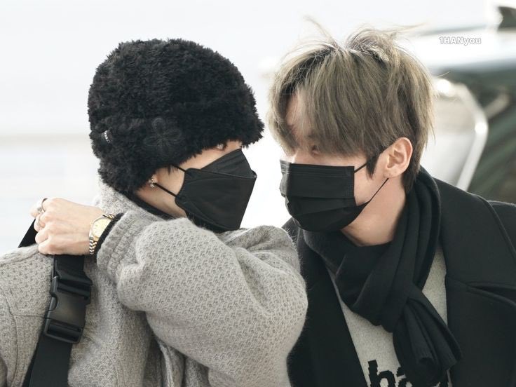 leeknow and han matching airport outfits ️ — a #minsung thread https ...