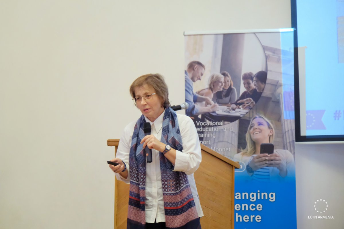 EUAmbArmenia's tweet photo. Happy to meet young people at the Erasmus+4ME event!
🇪🇺  is committed to lifelong learning
📚 Millions of students and young people have benefited from Erasmus+
🤝 More opportunities for Armenian youth to connect with peers across Europe!
#ErasmusDays: October 14-19 https://t.co/X60tZavtyA