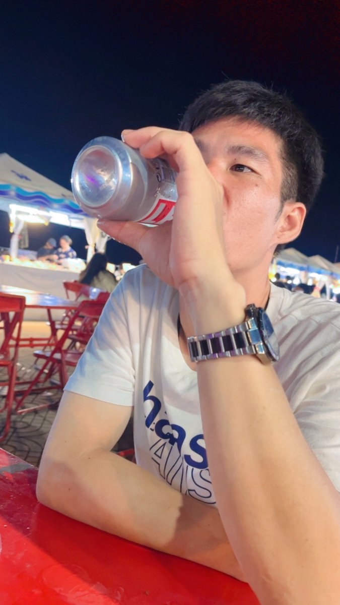 TOMobil72747770's tweet photo. ออกพรรษาทั้งทีไม่มีเพื่อนดื่มได้ไง😅😆😋 #หนองคาย https://t.co/wj9Sz2CJIq