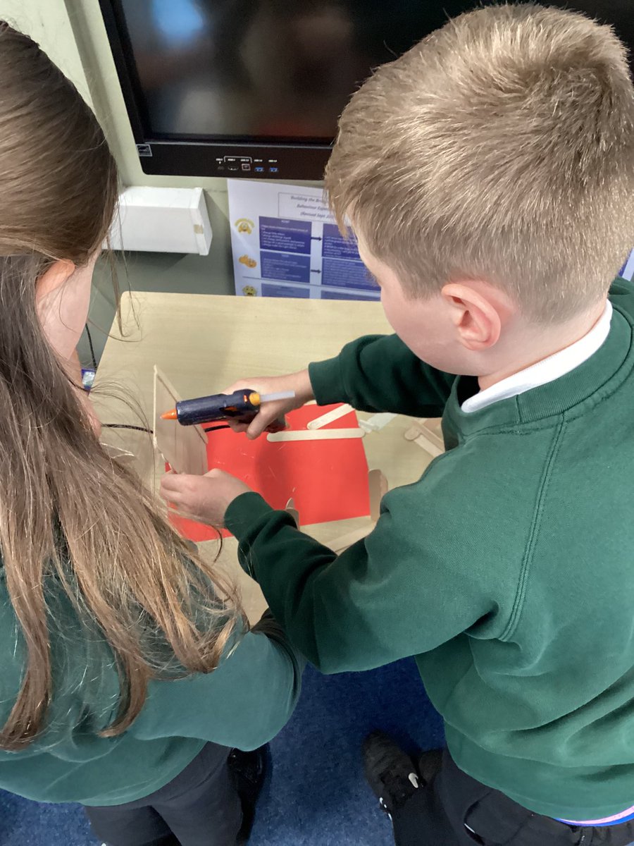 allsaintsfed's tweet photo. Team Cuba 🇨🇺 (5H) are combining their DT and science skills today to create a prototype of a prison cell with working alarm system! #ASFscience #ASFDT https://t.co/nf4kuXSOL1