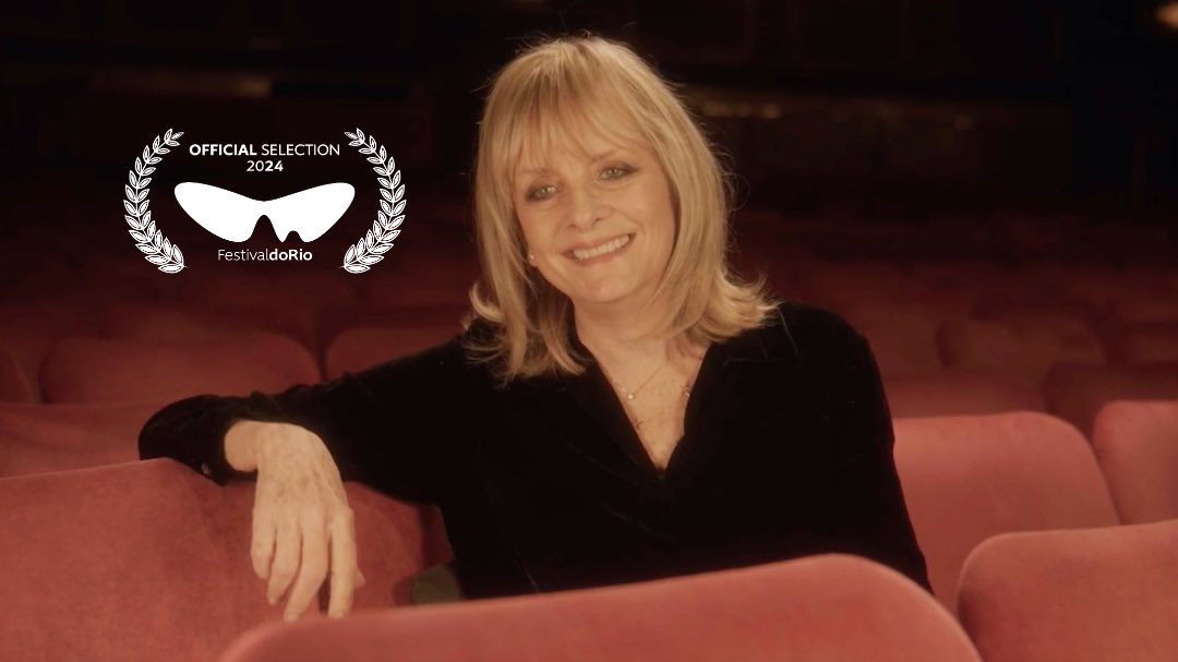 Film Soho (@filmsoho_) on Twitter photo TWIGGY had its World Premiere at <a href="/festivaldorio/">Festival do Rio</a> this week!
Proud to announce that <a href="/StudioSoho_/">Studio Soho</a> are handling UK release and international sales on this wonderful documentary.
Upcoming festival screenings will be announced soon 🎬
<a href="/Twiggy_Doc/">Twiggy Documentary</a> <a href="/Sadieliza/">sadie frost</a> <a href="/DDAglobal_/">DDA</a> <a href="/Twiggy/">Twiggy LawsonDBE</a> TWIGGY had its World Premiere at <a href="/festivaldorio/">Festival do Rio</a> this week!
Proud to announce that <a href="/StudioSoho_/">Studio Soho</a> are handling UK release and international sales on this wonderful documentary.
Upcoming festival screenings will be announced soon 🎬
<a href="/Twiggy_Doc/">Twiggy Documentary</a> <a href="/Sadieliza/">sadie frost</a> <a href="/DDAglobal_/">DDA</a> <a href="/Twiggy/">Twiggy LawsonDBE</a>