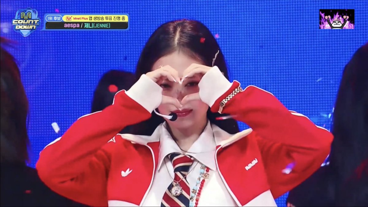 jennieaceitgirl's tweet image. ending fairy mantra jennie for m countdown 〽️