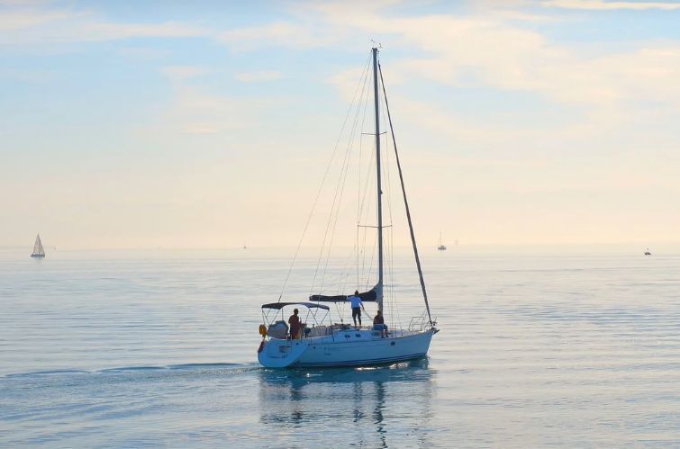 TheHolidayCots's tweet image. Alma Cottage offers cosy self-catering accommodation for up to 4 guests, located in the beautiful setting of Pin Mill, just a short drive from the lively Suffolk town of Ipswich.

🛏️ Sleeps 1-4
theholidaycottages.co.uk/suffolk/14655

#AlmaCottage #PinMill #Suffolk #OrwellEstuary #SelfCatering