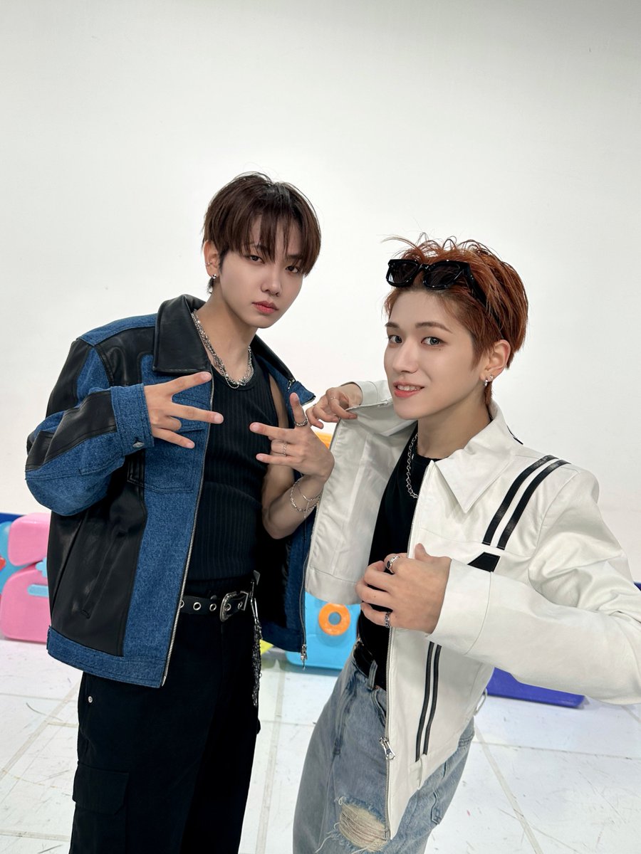 BOYNEXTDOOR_KOZ's tweet photo. 241017 엠카운트다운🚪📸

#BOYNEXTDOOR #보이넥스트도어 #BND
#리우 #RIWOO #명재현 #JAEHYUN
#명MC #BOYNOW https://t.co/TzkvZbQgp3
