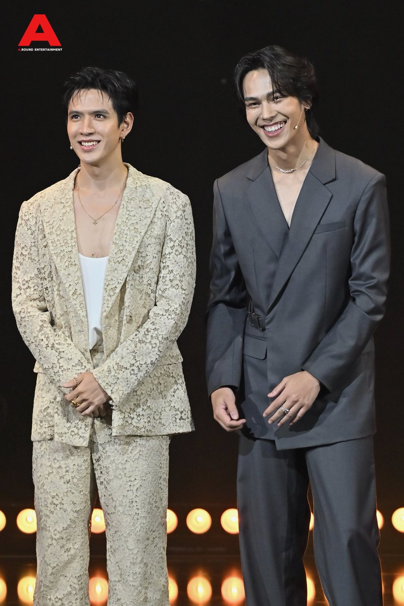 around_ent's tweet photo. “ฟิล์ม ธนภัทร” และ “ตรี ภรภัทร” ในงาน “ปรากฏการณ์ oneสนั่นจอ 2025 LINEUP” เปิดไลน์อัพ คอนเทนต์ ปี 2025 จาก ช่องวัน31 

FILM NEW PROJECT2025
#ช่องวัน31 #ละครดีดูที่ช่องวัน
#oneสนั่���จอ2025
#ONEสนั่นจอ2025xฟิล์ม
#FilmThanapat #ฟิล์มธนภัทร
#treporapat #ตรีภรภัทร https://t.co/zqgVlF74R7