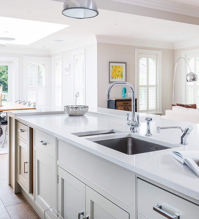 SheerinBespoke's tweet photo. Our stunning Shaker-style kitchens are created emphasizing practicality and durability. Simple clean lines and handcrafted recessed panels compliment a style that never dates. Contact us to arrange a consultation for your new kitchen project in 2025! 
#kitchendesigners #Cheshire https://t.co/rPj7qdRite