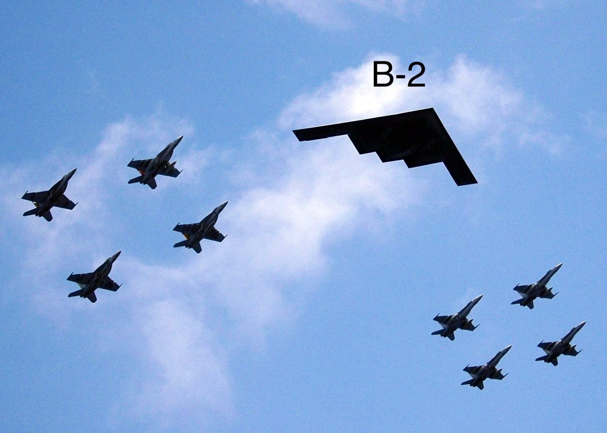 على خبر دخول قاذفة القنابل B-2 للحرب،

هل تعلمون لماذا تُعد المعركة ضد إسرائيل معركة عبثية وخاسرة؟ 
سأخبركم لماذا: تخيّل أن تقاتل التحالف الدولي الذي يضم أكثر من 80 دولة متطورة جدًا. لتفهم أكثر، هؤلاء هم من دخلوا العراق باسم “قوات متعددة الجنسيات”، فدمروا الأخضر واليابس وخرجوا