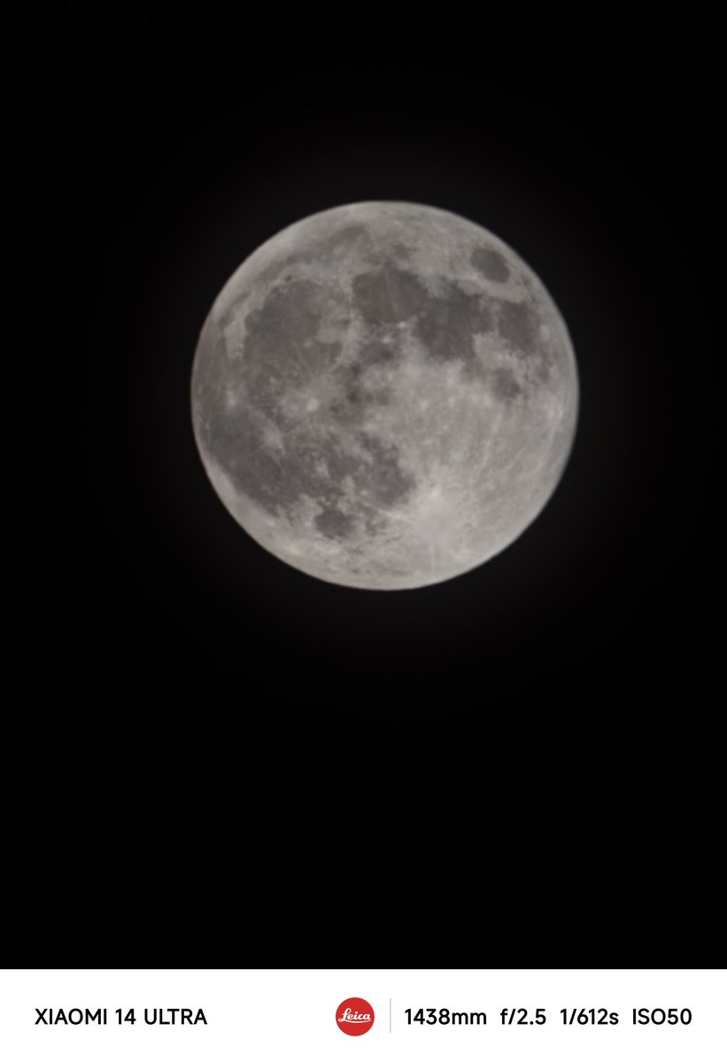 dow_ron's tweet photo. Xiaomi14Ultra手持ちオート絞り有とスーパームーンモード🌕️
3枚目のスーパームーンモードが綺麗に写って楽 https://t.co/D6ORv2OskG