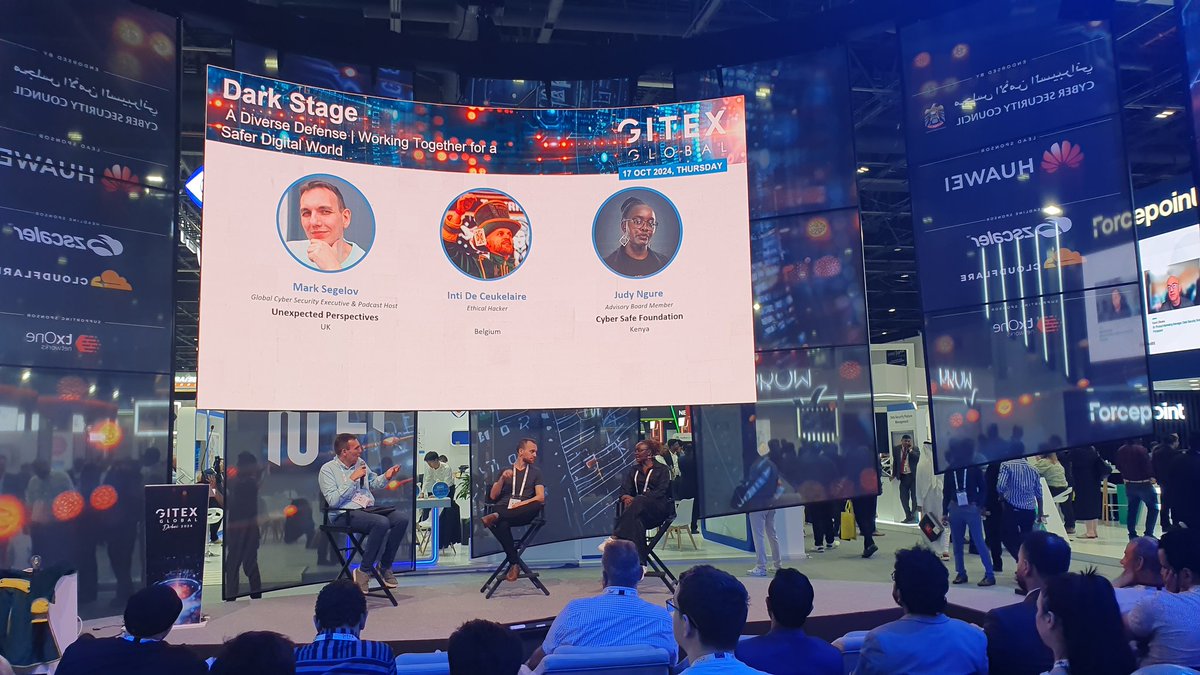 Listening to Inti and Judy at the Dark Stage <a href="/GITEX_GLOBAL/">GITEX GLOBAL</a> in #Dubai