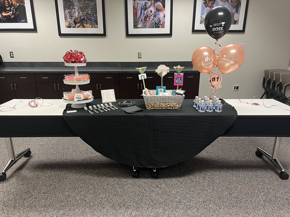 Connie_Connects's tweet photo. I get to lead the most thoughtful, kind, and talented team!
#LEADwithIMPACT
#Blessed #Grateful https://t.co/NsV7iaAK5r