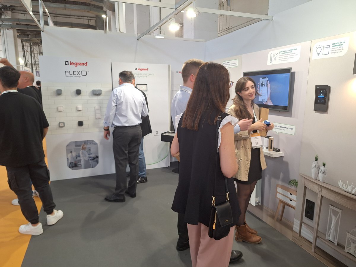 LegrandGroupES's tweet photo. 📣 ¡Visítanos en #EFINTEC y descubre nuestras soluciones para #hogarconectado, los nuevos acabados de las #luminarias de #emergencia #URANEXT y #URASPOTPRO y  los #mecanismos #estancos #Plexo.

📍 Fira Barcelona, Recinto Montjüic, Pabellón 8

#Legrand https://t.co/4t1UAn11n2