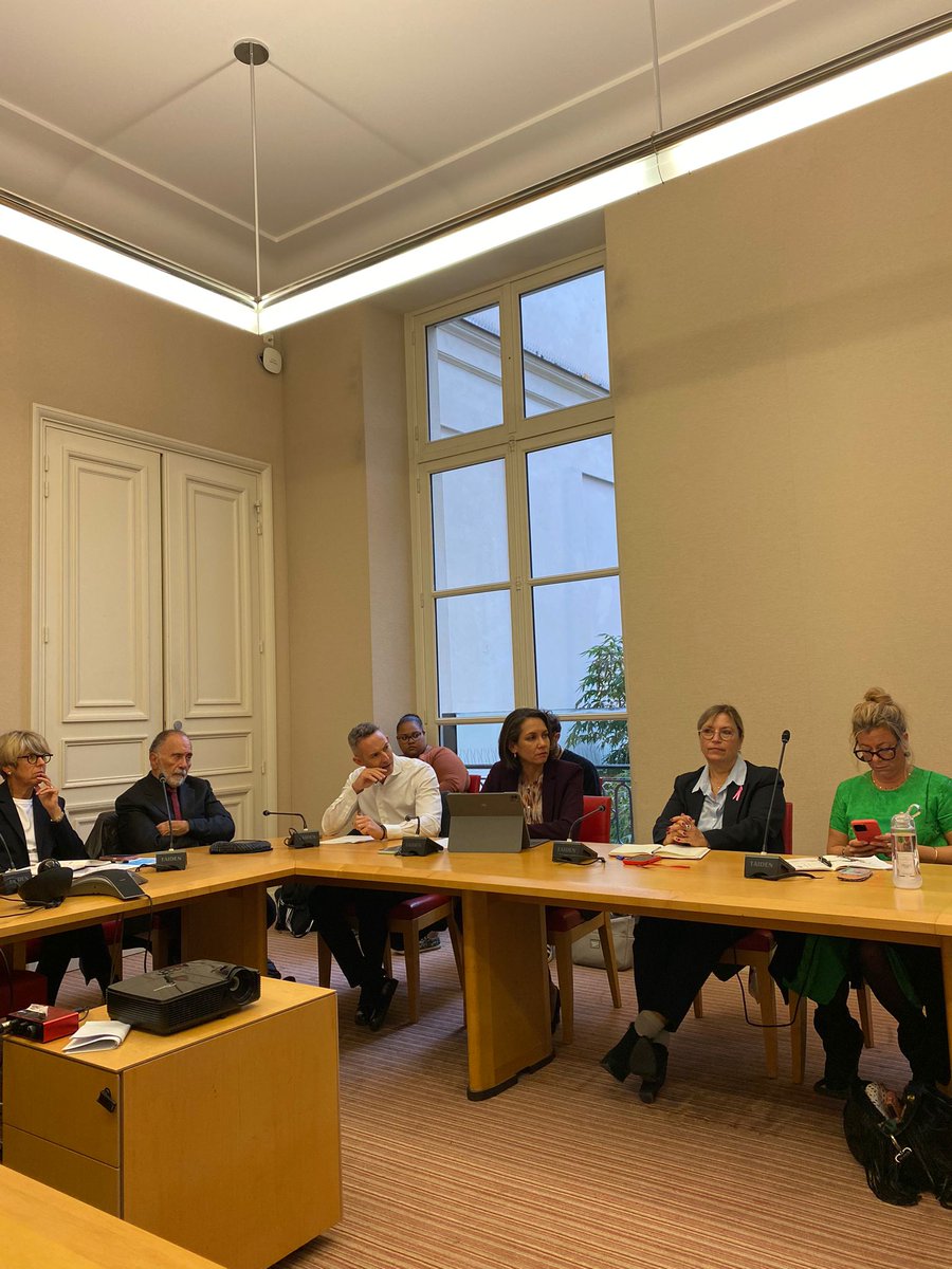 UNICEF France tweet media