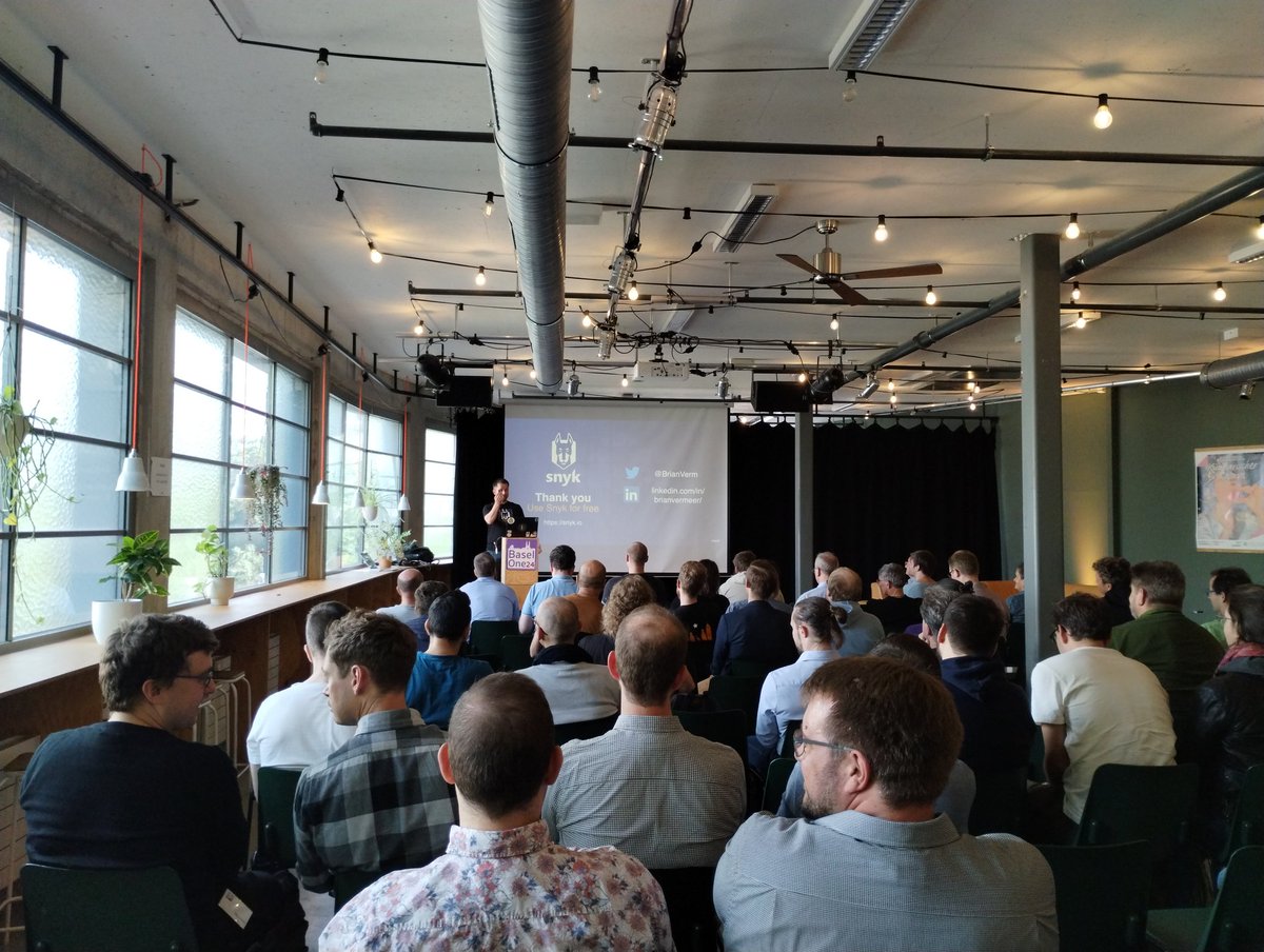 LizeRaes's tweet photo. Full room for @BrianVerm explaining the log4j security issue and deserialization risks explained at #BaselOne, super interesting (and scary!) https://t.co/njrh9Ssj9g