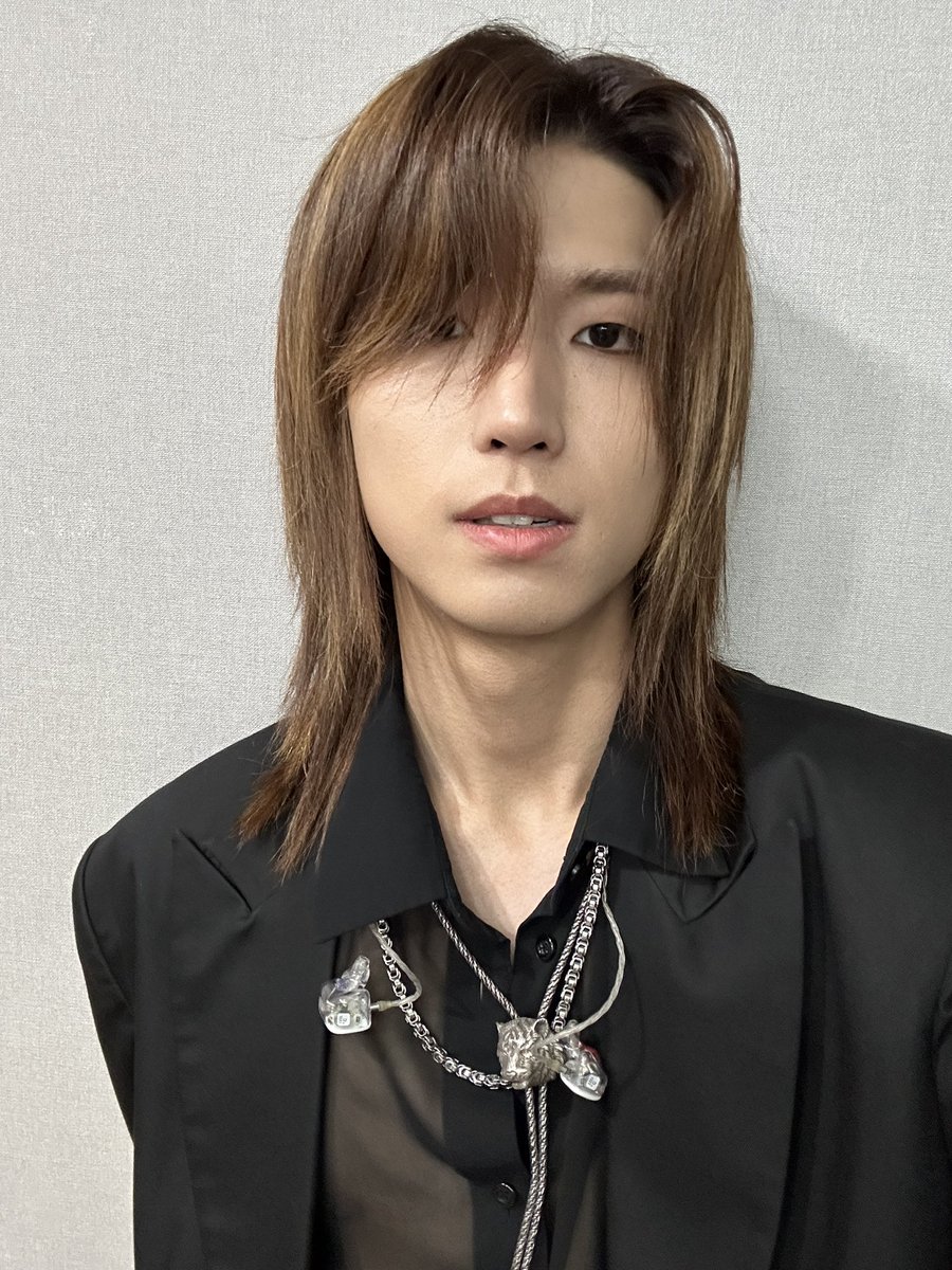 음방 첫째날!

#XdinaryHeroes #엑스디너리히어로즈 #엑디즈 #JunHan #준한 #주난