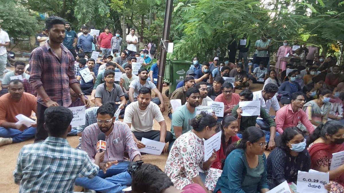 AspirantsTspsc's tweet photo. TGPSC Group 1 Aspriants are participating in peaceful protest in Gandhi Nagar Park Hyd. demanding Reschedule of mains after clearing court cases.
@abntelugutv @etvtelangana @hmtvnewslive 
@ntdailyonline @V6News @TV9Telugu 
@RTVnewsnetwork 
@ndtv @IndiaToday @thewire_in @PTI_News https://t.co/EvdP0NaDvr