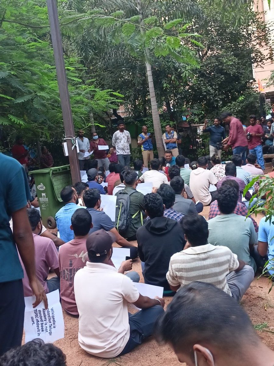 AspirantsTspsc's tweet photo. TGPSC Group 1 Aspriants are participating in peaceful protest in Gandhi Nagar Park Hyd. demanding Reschedule of mains after clearing court cases.
@abntelugutv @etvtelangana @hmtvnewslive 
@ntdailyonline @V6News @TV9Telugu 
@RTVnewsnetwork 
@ndtv @IndiaToday @thewire_in @PTI_News https://t.co/EvdP0NaDvr