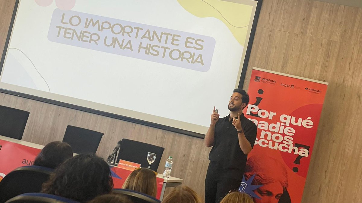 augac (@augac) on Twitter photo "Si algo te interesa a ti, seguro que le interesa a otra persona", una máxima de <a href="/JesusBlanquino/">Jesús Blanquiño</a>, jefe de proyecto de @Podiumpodcast, en #AugacElche2024.
"Lo importante es tener una historia, determinar foco, lenguaje y valor y hacerse preguntas".
#Periodismo "Si algo te interesa a ti, seguro que le interesa a otra persona", una máxima de <a href="/JesusBlanquino/">Jesús Blanquiño</a>, jefe de proyecto de @Podiumpodcast, en #AugacElche2024.
"Lo importante es tener una historia, determinar foco, lenguaje y valor y hacerse preguntas".
#Periodismo