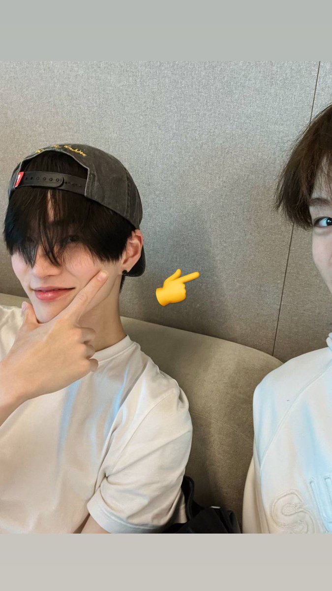 inxjupit's tweet photo. มันก็รักของมันอะ 🥺 https://t.co/ERiI99DLf0
