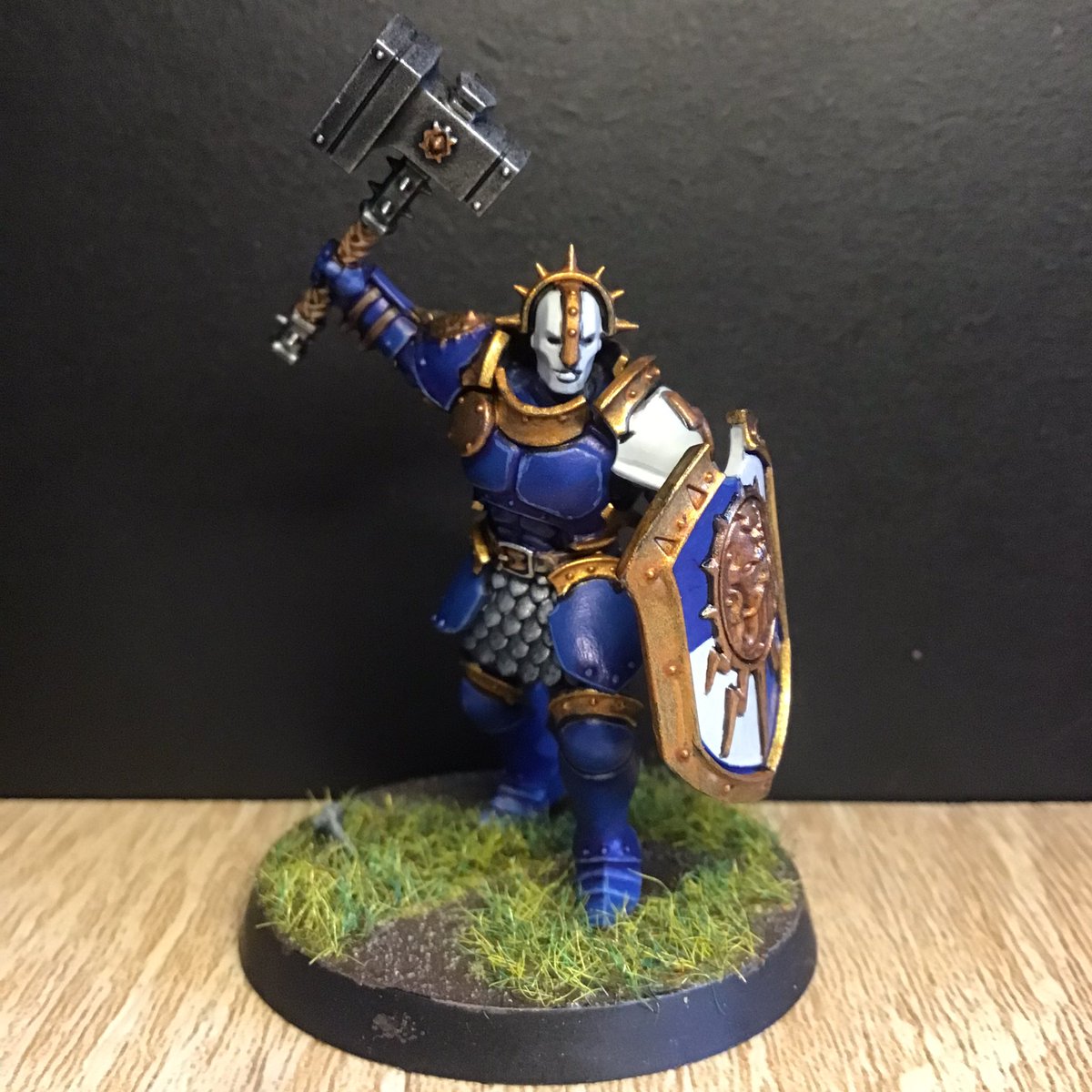 KnightLightMini's tweet photo. #warhammer #warhammer40k #warhammerfantasy #warhammerageofsigmar #warhammeraos #stormcasts #stormcasteternal #ageofsigmar #miniatures #miniature #painting #paintings #paintingwarhammer #warhammercommunity #wargaming #warmongers #tabletop #tabletopgames #tabletopgaming https://t.co/fZzPHm2IBB